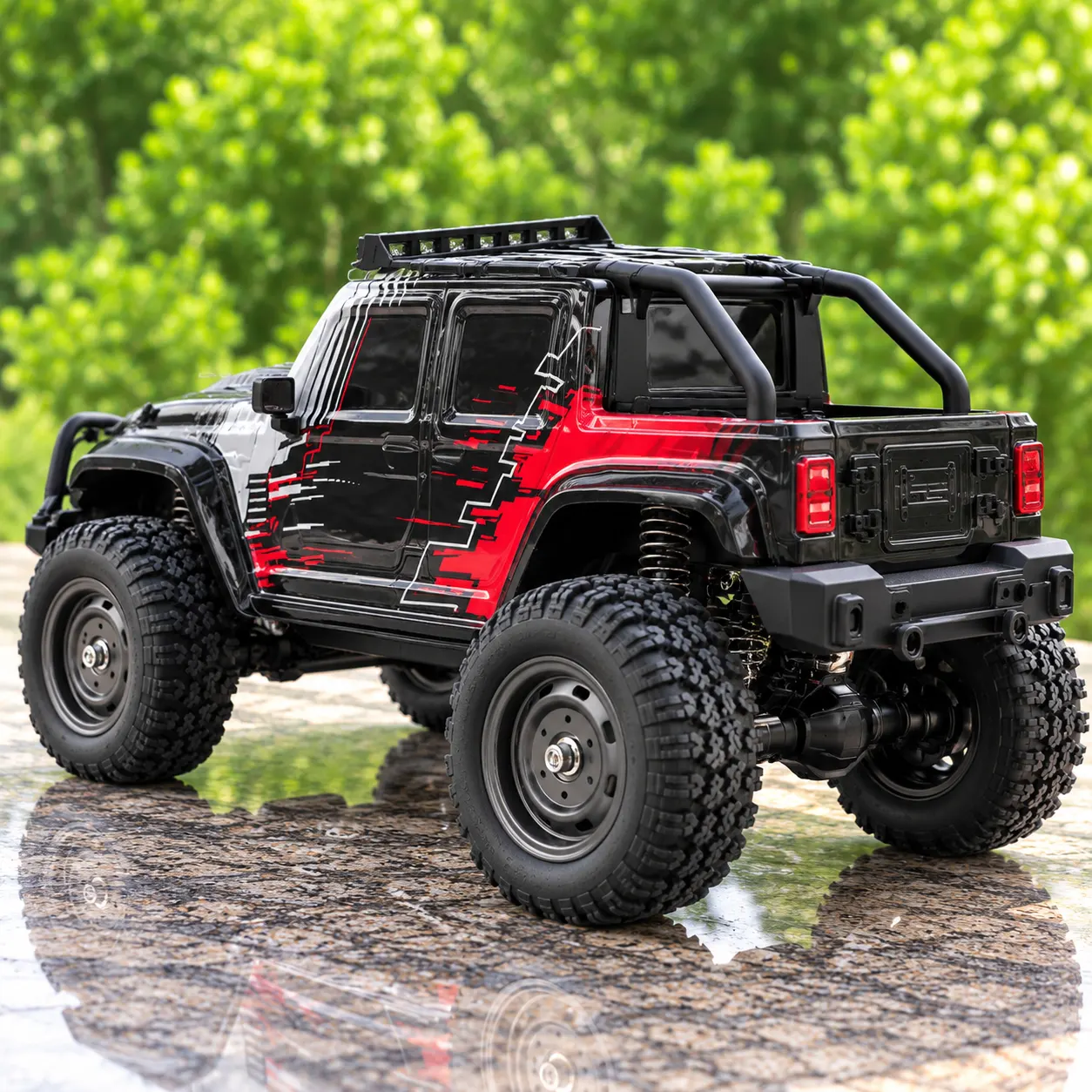 Black & Red Off-Road RC Jeep with Roof Rack & Remote Control
